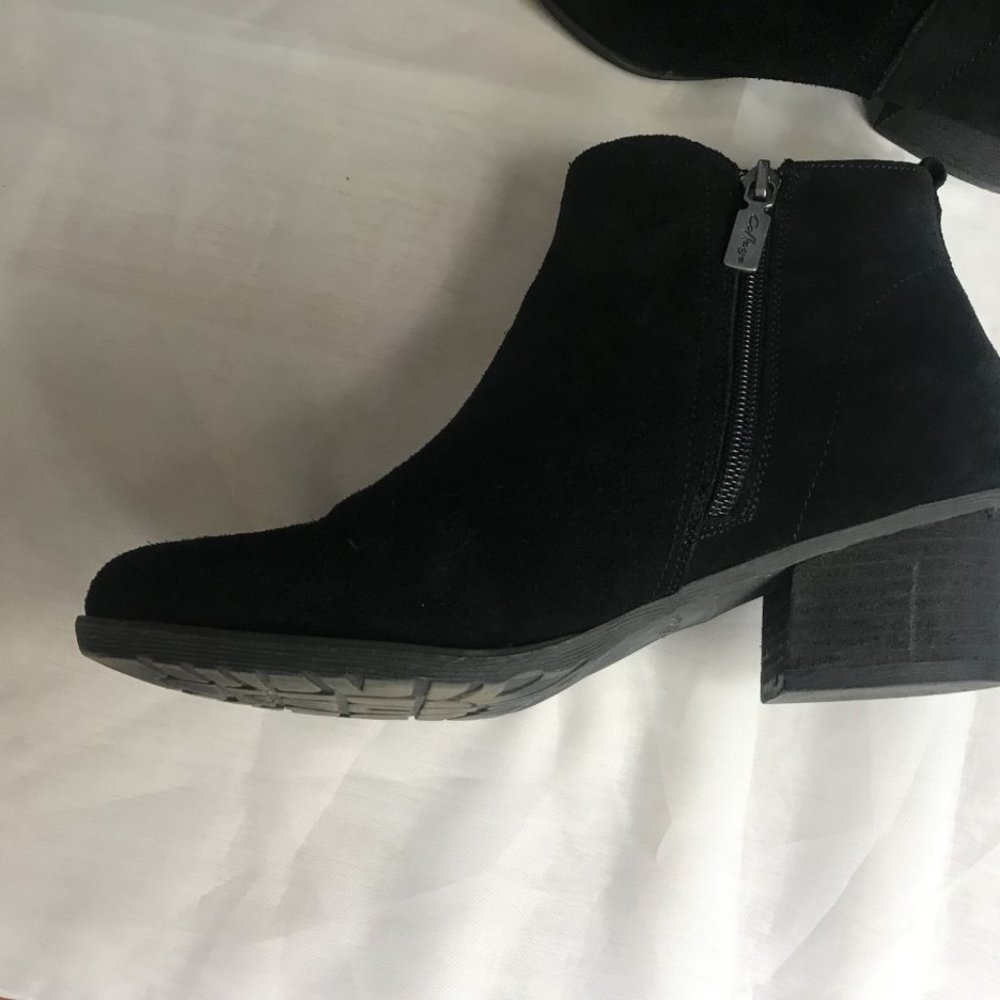 Aqua College Womens Isla Black Suede Ankle Used Bo